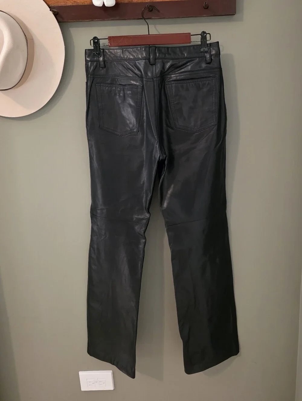 Ann Taylor Vintage Black Leather Pants Size 6